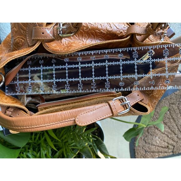 Reduced! NWT Huge STELLA BIANCA Italy Embossed Real Leather Tote/Weekend Bag NEW - Picture 10 of 16